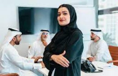 لماذا تعتبر المهارات الرقمية أساسية في اقتصاد المملكة العربية السعودية المزدهر